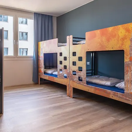 Hotel A&o Venezia 2*